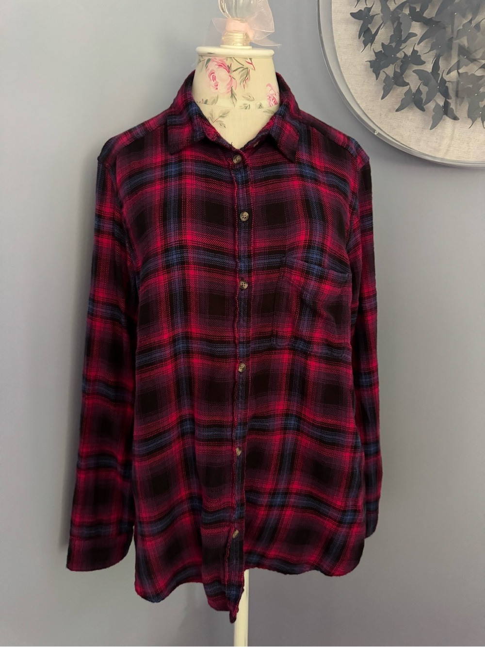 American Eagle Outfitters Ahh-mazingly Soft Pink and Blue Plaid Button-Down